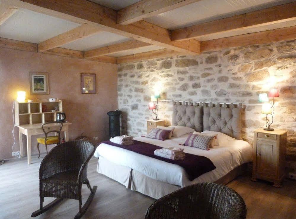 Bed and Breakfast Bout De Cote Lacam-dʼOurcet Exterior foto
